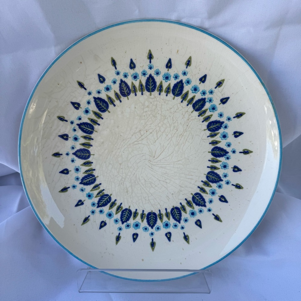 Vintage 1950s Mid Century Modern Stetson Marcrest Blue Patterned Dinner Plates - Picture 2 of 6